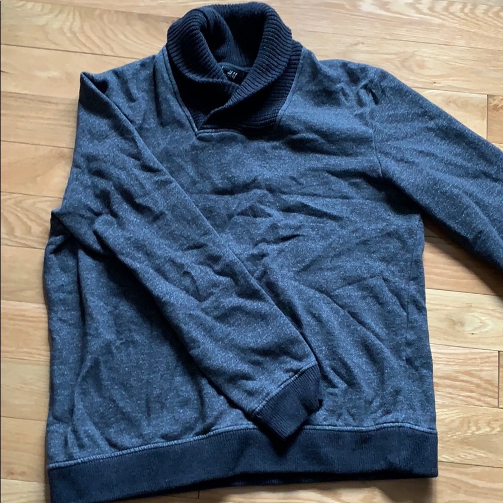 H&M sweater - Picture 1 of 1